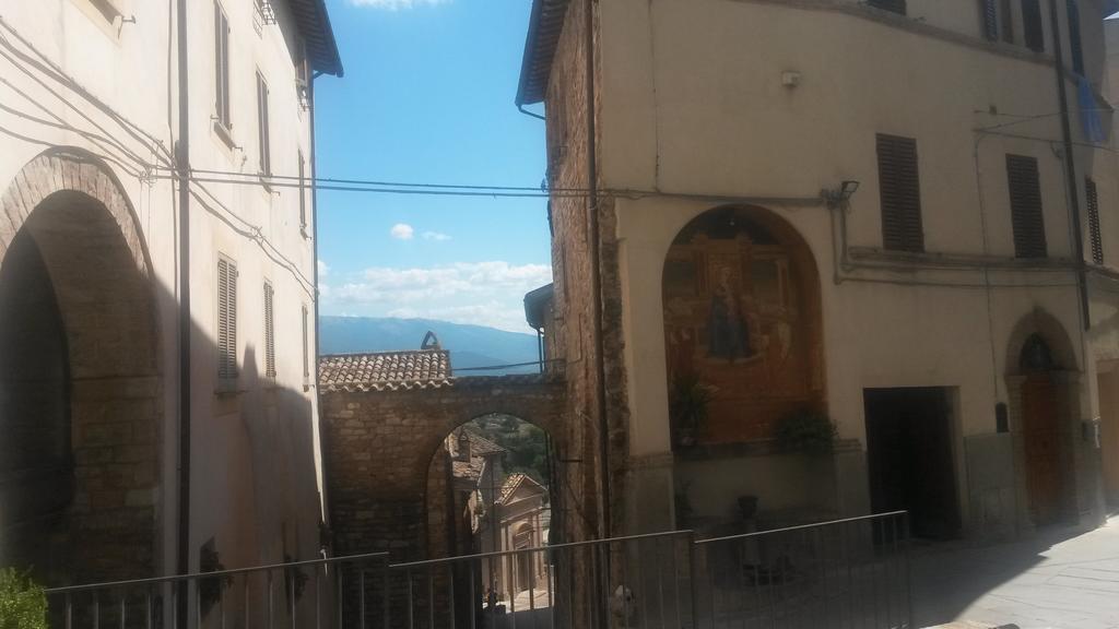 Residenza Le Volte Degli Angeli Apartment Spello Luaran gambar