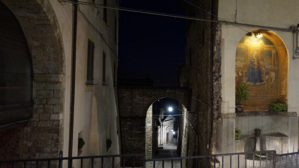 Residenza Le Volte Degli Angeli Apartment Spello Luaran gambar
